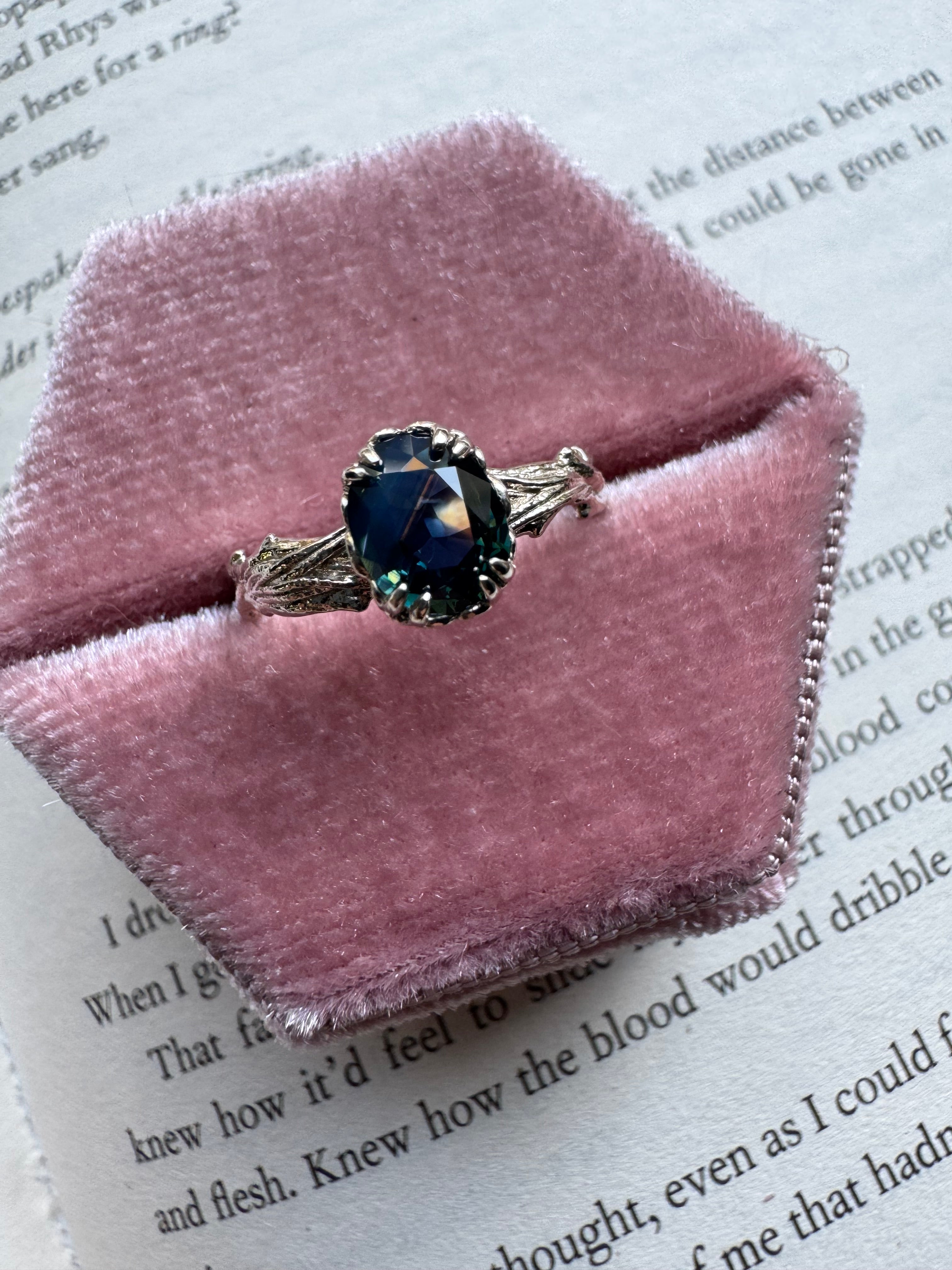 1.22ct Sapphire Thorns + Roses