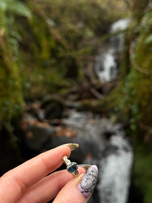 1.22ct Sapphire Thorns + Roses